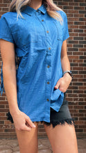 Load image into Gallery viewer, Denim Blue Cavalier Fringe Chambray Top
