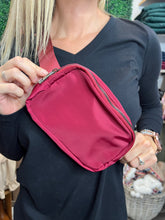 Load image into Gallery viewer, Waterproof Belt Bag