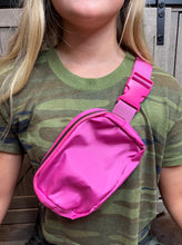 Load image into Gallery viewer, Waterproof Belt Bag