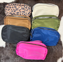Load image into Gallery viewer, Waterproof Belt Bag