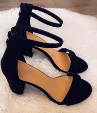 Load image into Gallery viewer, Black Suede Heel