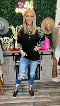 Load image into Gallery viewer, Black/Leopard Top