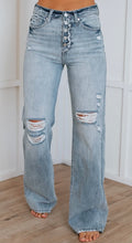 Load image into Gallery viewer, Light wash dad Kan Can jeans