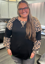 Load image into Gallery viewer, Black/Leopard Top