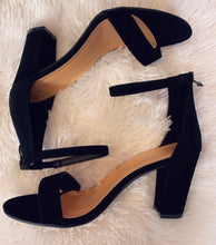 Load image into Gallery viewer, Black Suede Heel