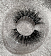 Load image into Gallery viewer, Luxury Mink Lashes