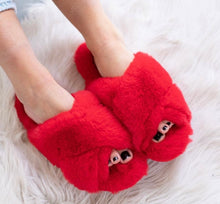Load image into Gallery viewer, Fuzzy Crisscross Slippers