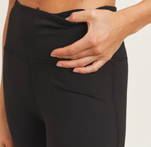 Load image into Gallery viewer, Laser Cut Leggings