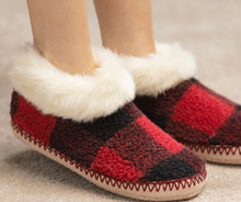 Load image into Gallery viewer, Plaid Fur Slippers
