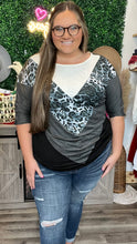 Load image into Gallery viewer, Black Chevron 3/4 sleeve Leopard top