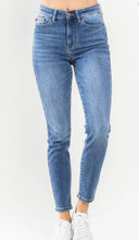 Load image into Gallery viewer, Thermal Skinny Judy Blue Jeans
