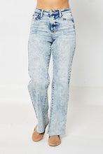 Load image into Gallery viewer, Judy Blue Mineral Wash jeans
