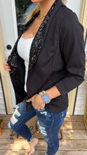 Load image into Gallery viewer, Black Sequin Open front Blazer
