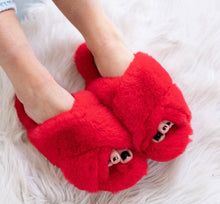 Load image into Gallery viewer, Fuzzy Crisscross Slippers
