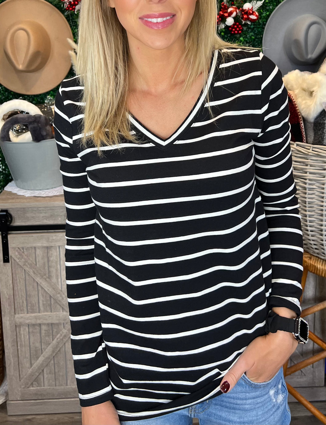 Black and white striped Long Sleeve Top