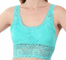 Load image into Gallery viewer, Mint Seamless Lace Bralette
